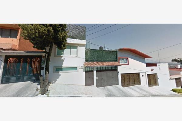 Foto de inmueble en NEVADO DE TOLUCA #101, Col. Lomas de Occipaco C.P. 53247, Naucalpan de Juárez