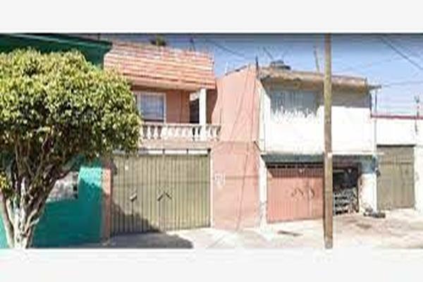 Foto de inmueble en Nezahualpilli 54-A Fración A Resultante De La Subdivisión Del Terreno 131 Mz. 4D 54-A Lte 131 Mz, Col. Juárez Pantitlán C.P. 57460, Nezahualcóyotl