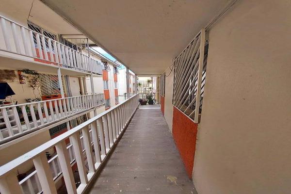 Foto de inmueble en Norte 92, Col. La Esmeralda C.P. 07540, Gustavo A. Madero