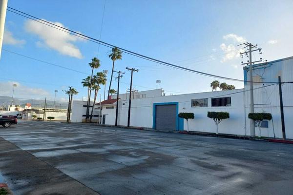 Foto de inmueble en novena, Col. Obrera C.P. 22830, Ensenada