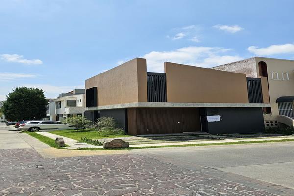 Foto de inmueble en Nueva galicia, Col. Nueva Galicia Residencial C.P. 45645, Tlajomulco de Zúñiga