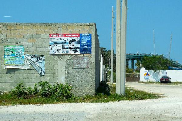 Foto de inmueble en  , Col. Nueva Yucalpeten C.P. 97320, Progreso
