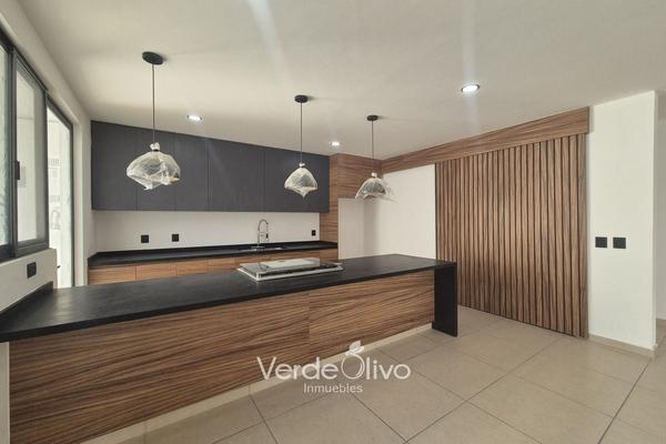 Foto de inmueble en Nuevo Refugio, Col. Residencial el Refugio C.P. 76146, Querétaro