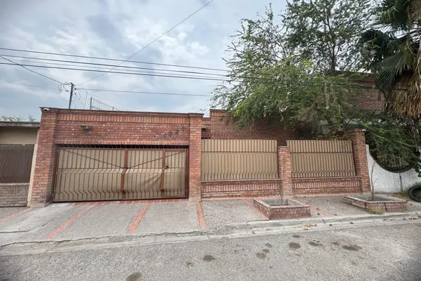 Foto de inmueble en  , Col. Nuevo San Isidro C.P. 27100, Torreón