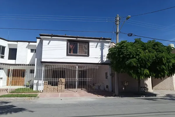 Foto de inmueble en  , Col. Nuevo San Isidro C.P. 27100, Torreón