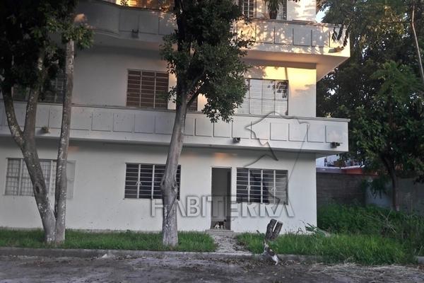 Foto de inmueble en NUEVO TUXPAN, Col. Mexicana Miguel Alemán C.P. 92820, Tuxpan