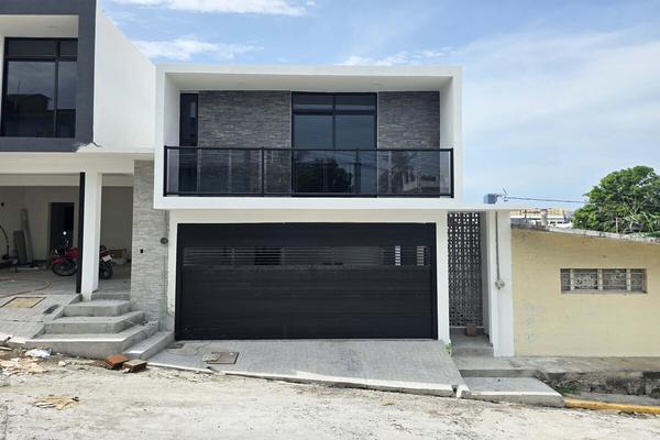 Foto de inmueble en Oaxaca, Col. Luis Echeverria Álvarez C.P. 94298, Boca del Río
