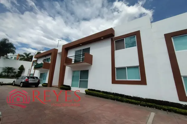 Foto de inmueble en  , Col. Oaxtepec Centro C.P. 62738, Yautepec
