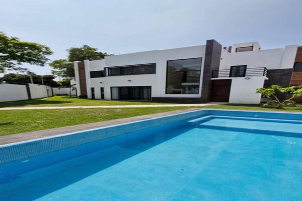Foto de inmueble en  , Col. Oaxtepec Centro C.P. 62738, Yautepec
