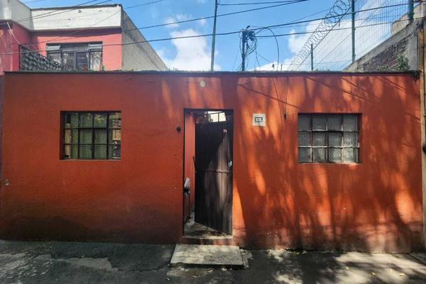 Foto de inmueble en  , Col. Obrero Popular C.P. 02840, Azcapotzalco