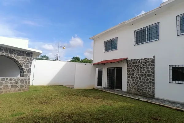 Foto de inmueble en Ocotepec #-, Col. Ocotepec C.P. 62220, Cuernavaca