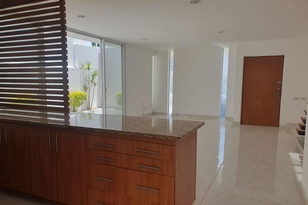 Foto de inmueble en Ojo de Agua, Col. Residencial el Refugio C.P. 76146, Querétaro