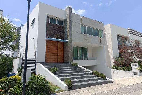 Foto de inmueble en Ostia, Col. La Providencia C.P. 45640, Tlajomulco de Zúñiga