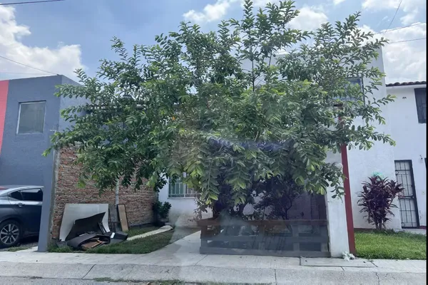 Foto de inmueble en OSTION #126, Col. Misión Magnolia C.P. 45615, San Pedro Tlaquepaque