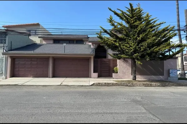 Foto de inmueble en P. Ensenada #816, Col. Playas de Tijuana Sección Jardines C.P. 22500, Tijuana