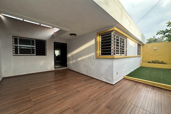 Foto de inmueble en P, Col. Lomas Vistahermosa C.P. 28016, Colima