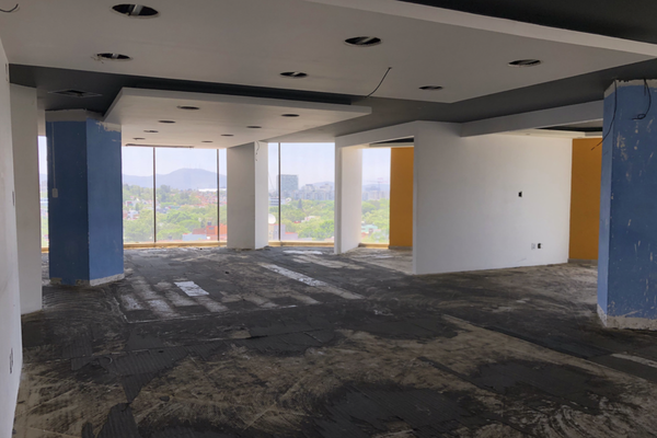 Foto de inmueble en Pafnuncio Padilla, Col. Ciudad Satélite C.P. 53100, Naucalpan de Juárez