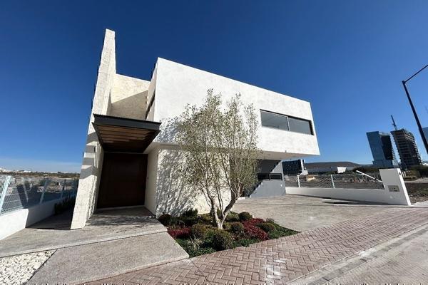 Foto de inmueble en Palma Canaria, Col. Juriquilla C.P. 76226, Querétaro