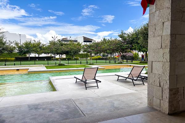 Foto de inmueble en Palma Datilera, Col. El Salitre C.P. 76127, Querétaro
