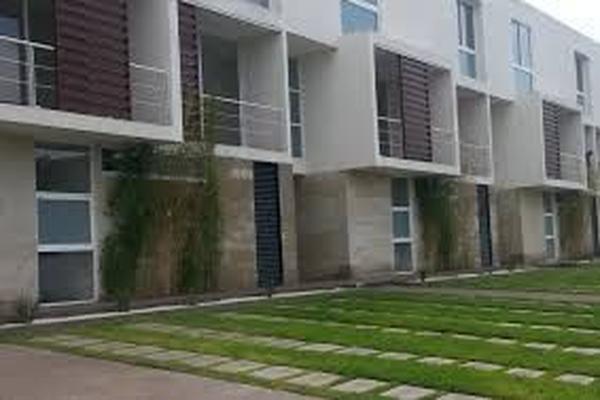Foto de inmueble en palma latania, Col. Palmares C.P. 76127, Querétaro