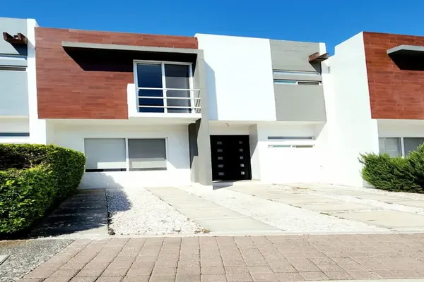 Foto de inmueble en Palmares #1, Col. Palmares C.P. 76127, Querétaro