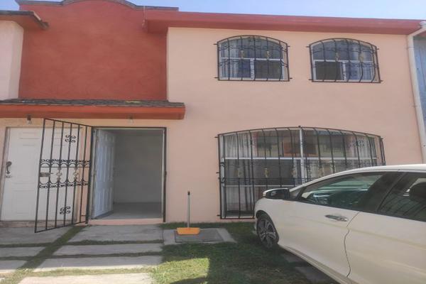 Foto de inmueble en Palmeras, Col. Los Sauces I C.P. 50210, Toluca