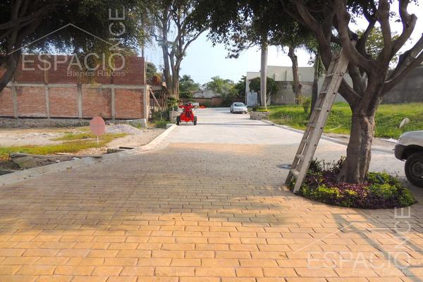 Foto de inmueble en  , Col. Palmira Tinguindin C.P. 62490, Cuernavaca