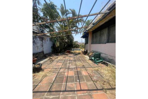 Foto de inmueble en  , Col. Palmira Tinguindin C.P. 62490, Cuernavaca