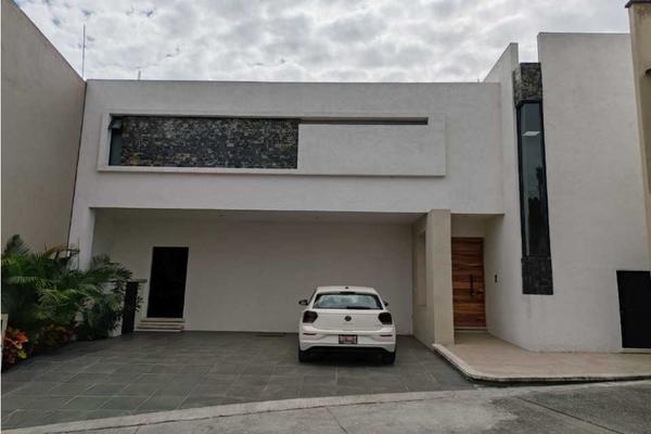 Foto de inmueble en  , Col. Palmira Tinguindin C.P. 62490, Cuernavaca