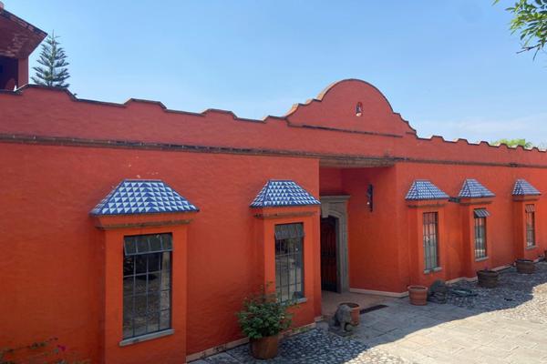 Foto de inmueble en  , Col. Palmira Tinguindin C.P. 62490, Cuernavaca