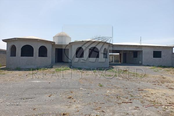 Foto de inmueble en  , Col. Palmitos (Hacienda Palmitos) C.P. 67465, Cadereyta Jiménez