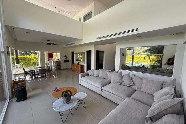 Foto de inmueble en Paraíso Country Club, Col. Emiliano Zapata C.P. 62466, Cuernavaca