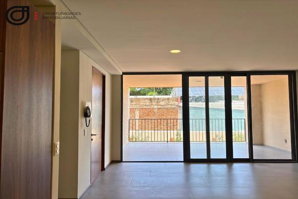 Foto de inmueble en Paris, Col. Arcos Vallarta C.P. 44130, Guadalajara