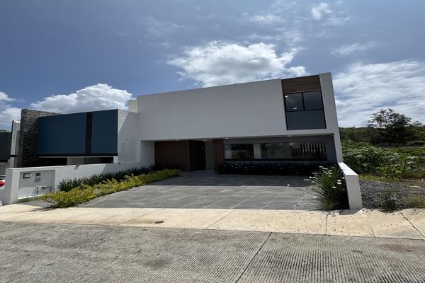 Foto de inmueble en Parque de Canelos, Col. Tres Marías C.P. 58254, Morelia