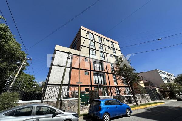 Foto de inmueble en Parque de las estrellas, Col. Jardines del Bosque Norte C.P. 44520, Guadalajara