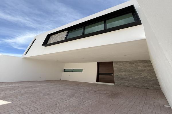 Foto de inmueble en Parque San Jorge, Col. Villas del Parque C.P. 63173, Tepic