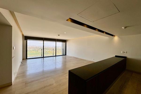 Foto de inmueble en Paseo Andares #5065, Col. Puerta de Hierro C.P. 45116, Zapopan