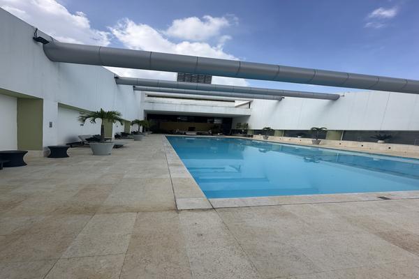 Foto de inmueble en Paseo andares, Col. Puerta de Hierro C.P. 45116, Zapopan