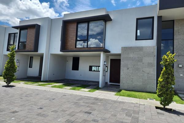 Foto de inmueble en Paseo Arboleda, Col. La Magdalena Otzacatipan C.P. 50210, Toluca