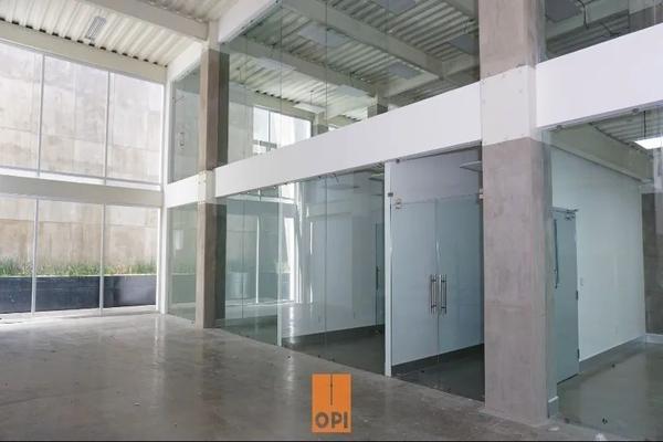 Foto de inmueble en Paseo Centenario, Col. Fray Junípero Serra C.P. 76147, Querétaro