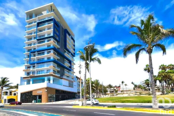 Foto de inmueble en Paseo Claussen #99, Col. Cerro del Vigía C.P. 82040, Mazatlán