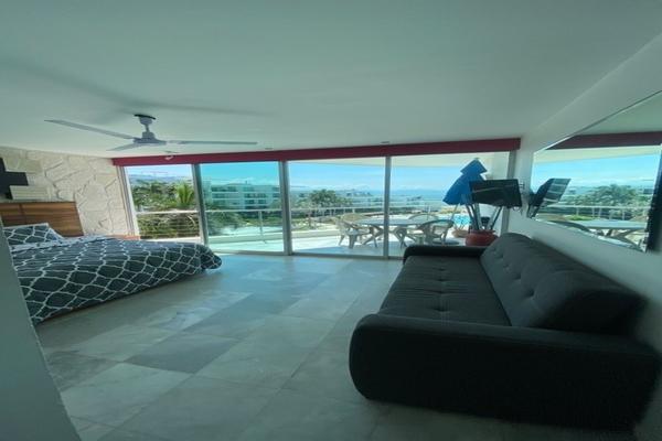 Foto de inmueble en PASEO COCOTEROS, Col. Flamingos C.P. 63732, Bahía de Banderas