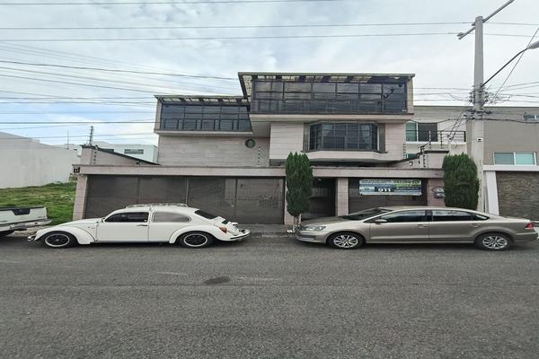 Foto de inmueble en Paseo de Berna, Col. Tejeda C.P. 76904, Corregidora