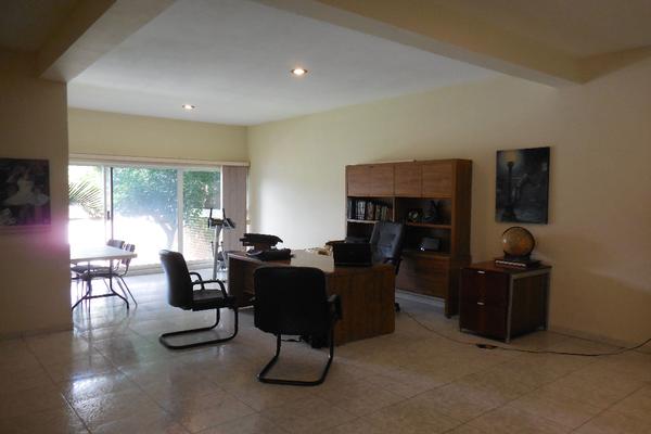 Foto de inmueble en Paseo de Burgos Norte, Col. Burgos Bugambilias C.P. 62584, Temixco