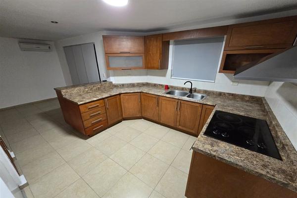 Foto de inmueble en , Col. Paseo de Cumbres C.P. 64346, Monterrey