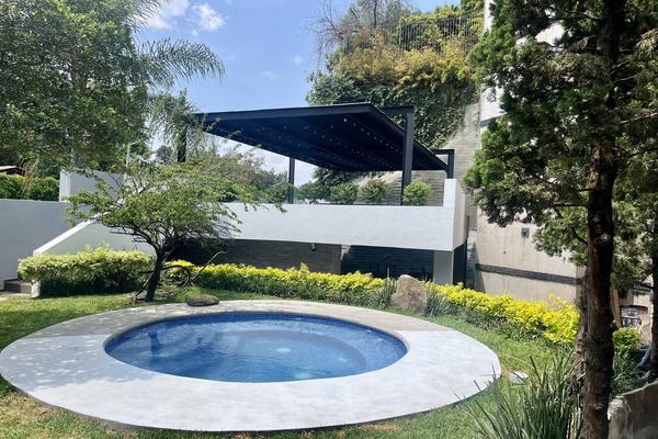 Foto de inmueble en paseo de la cañada, Col. Lomas Del Valle C.P. 45129, Zapopan