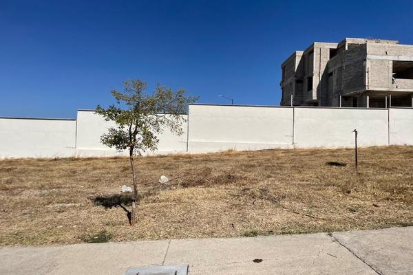 Foto de inmueble en PASEO DE LA ESTRELLA, Col. Bosques Vallarta C.P. 45222, Zapopan