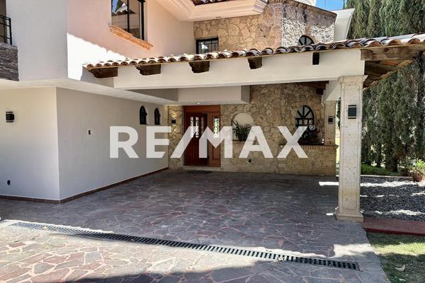 Foto de inmueble en Paseo de la frescura, Col. Cielo Contry Club C.P. 45643, Tlajomulco de Zúñiga