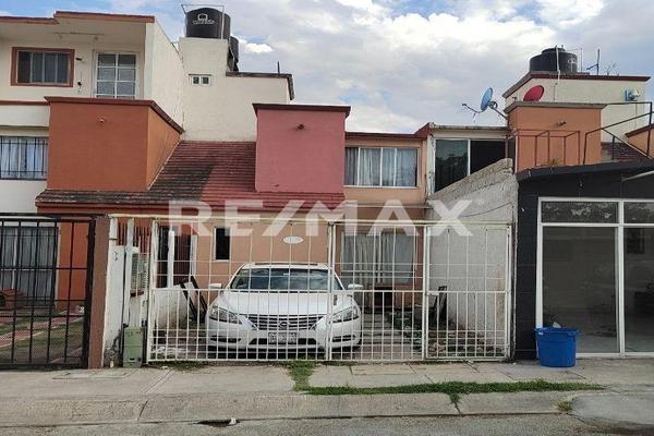 Foto de inmueble en Paseo de la Lealtad, Col. Paseos de Izcalli C.P. 54719, Cuautitlán Izcalli