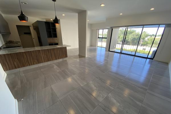 Foto de inmueble en Paseo de la Luna, Col. Solares C.P. 45019, Zapopan